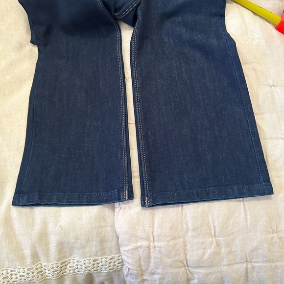 DL1962    4Way Stretch/ 360• Comfort Jean Size 28 - Picture 12 of 13